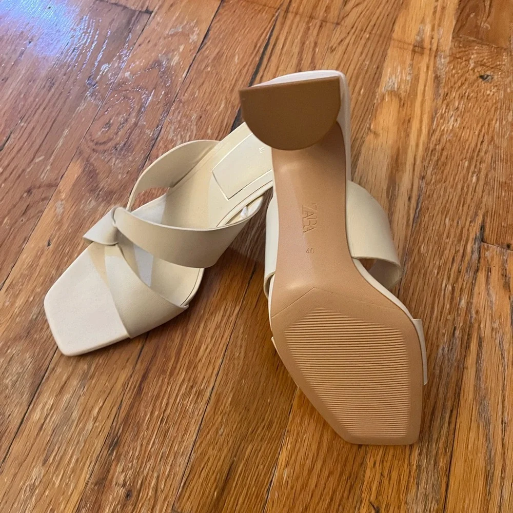 Zara Block Heel Leather Sandal - Picture 3 of 4